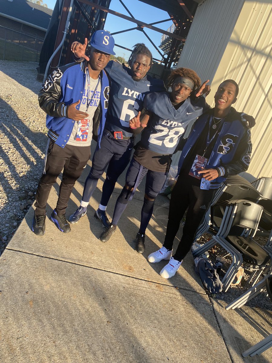 1Mitchell_Chase's tweet photo. Had a great gameday visit today !!@coach_mikewelch @19COACHCLARK @_Lyon_Football https://t.co/Kje4o2pXVU