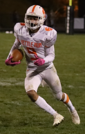 KettleRunFB's tweet photo. 57 points🚀for the offense last night!

@Beaulang4 325YD 83% (15/18) with 4TD &amp; 1int, 71 YD rush

@MehaffeyPeyton 110YD total with 2TD

@jac0brobinson 128YD/6catch/1TD
@TapscottJordan 119/6/2

@Colton04558304, Andrew Strickland, &amp; Logan Branham all rushed for TDs

#RollCougs🐾 https://t.co/PEL7kyuYel