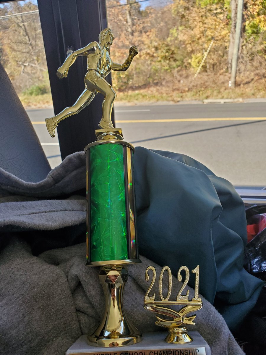 DixScience1's tweet photo. Cross Country State Championship.   Medal winners.  Boys took home fifth place trophy overall. https://t.co/vUUhNyvivc