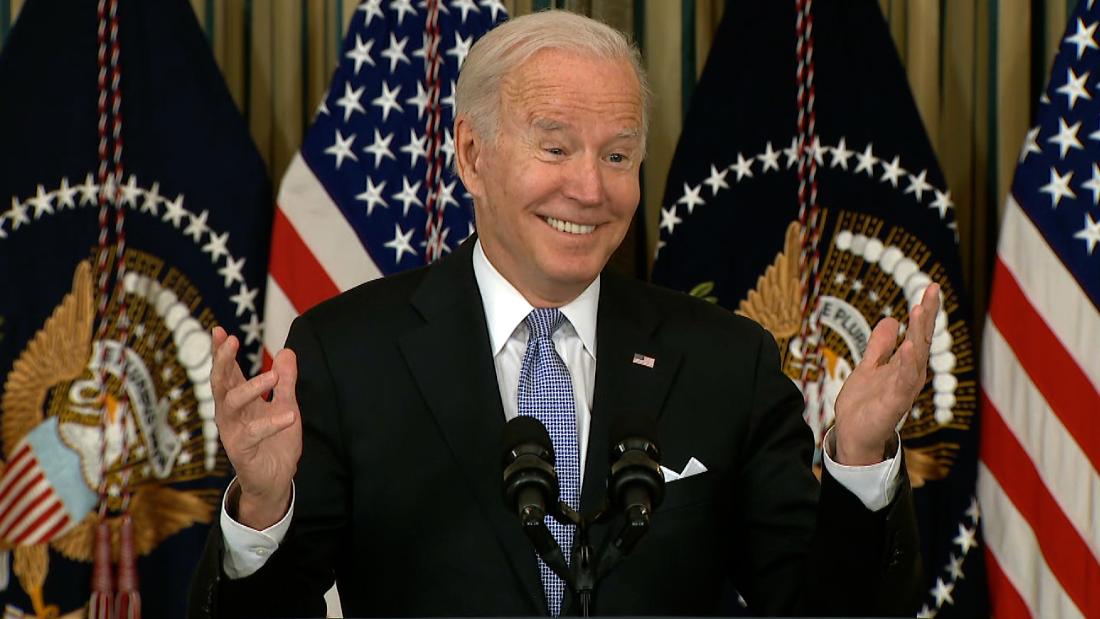 Opinion: Biden's peacock moment https://t.co/xyhiUpEzVW https://t.co/v8Z3sZh57F