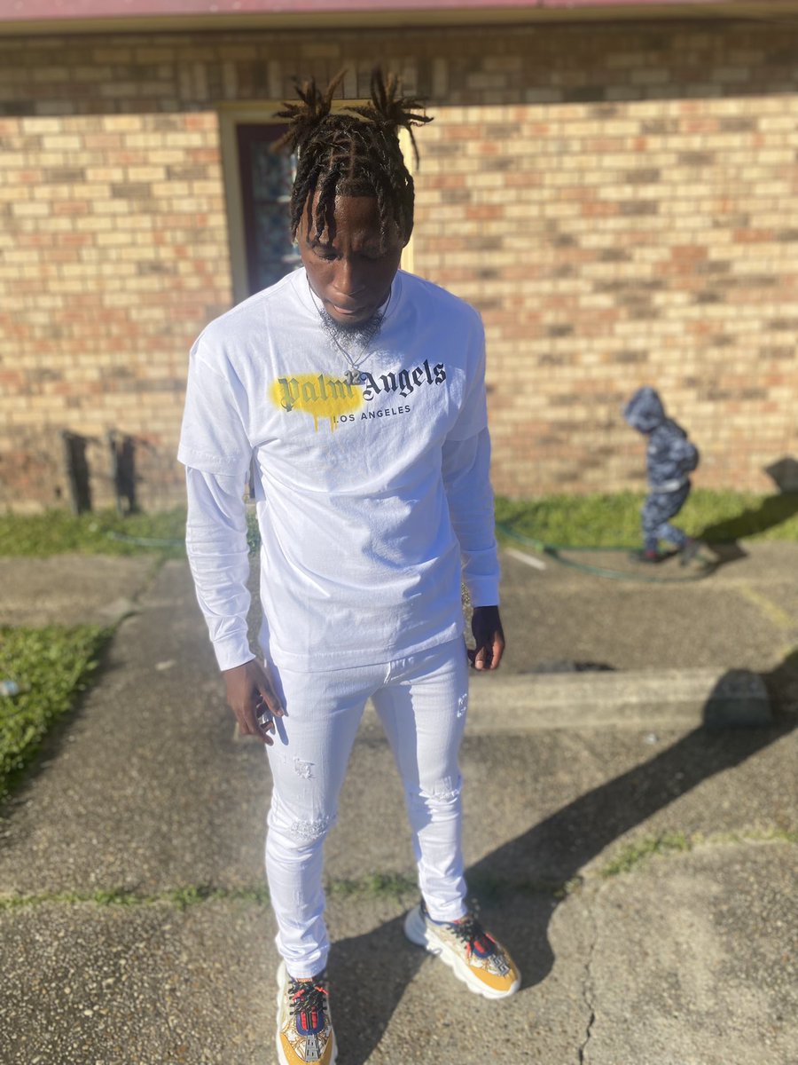 BeeNola12_'s tweet photo. Really from the trenches, boy, I swear you should've seen where we stayed.🤍#Blessed20 #ClockBaby https://t.co/UeY7DBdsza