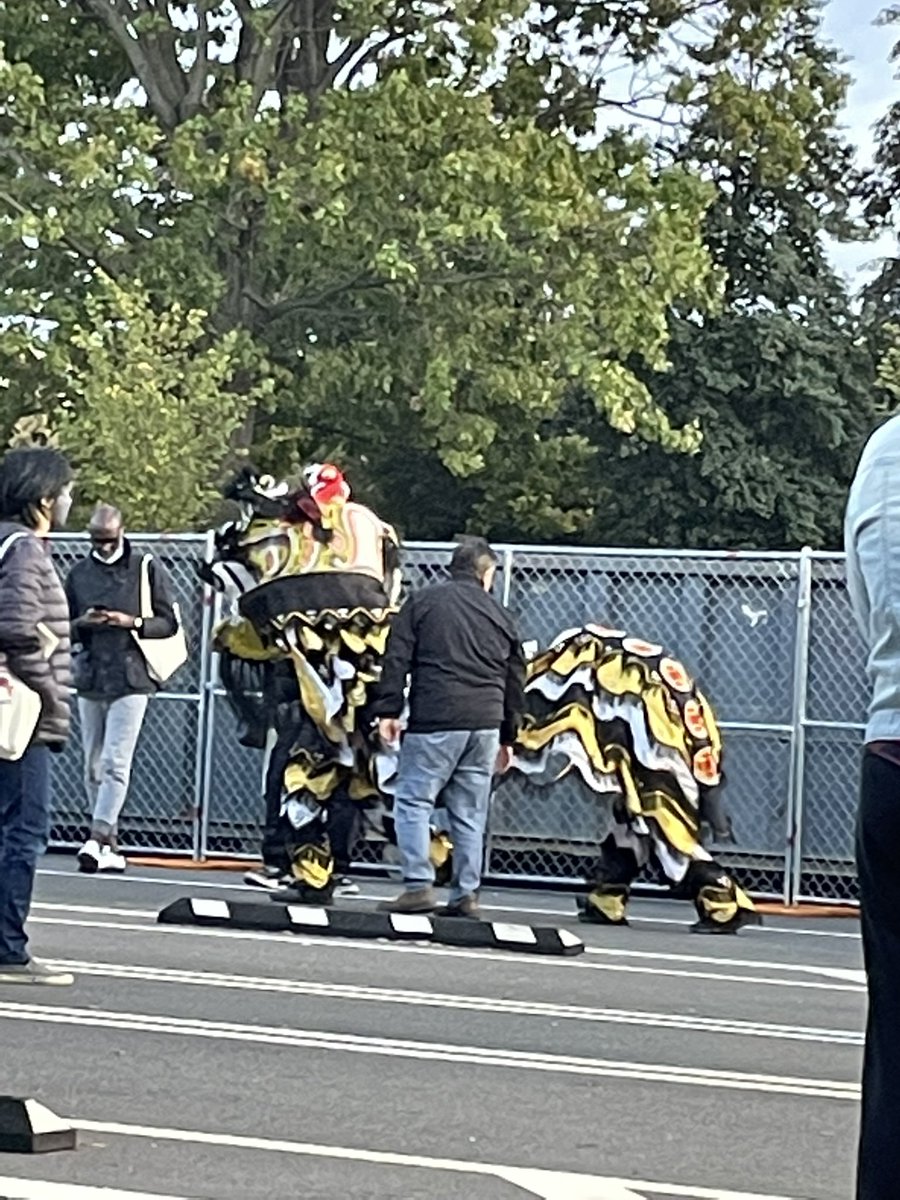 Culinary travel to Asia in DC with #TheRedEyeNightMarket including live music &amp; art installations! Enjoyed trying <a href="/IncheonVA/">Incheon VA</a> #kimchi! Creative way to be outside &amp; #SupportSmallBusiness! Thanks <a href="/NoKingsDC/">No Kings</a> &amp; <a href="/TheEventsDC/">Events DC</a>! #TheRedEye It was worth the 90 minute wait to enter!