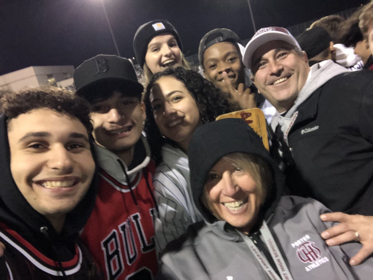 TrishSurman's tweet photo. 14-0 LTHS!  Go porters! ⁦@KGreenLths⁩ ⁦@DrJohnGreenan⁩ ⁦ https://t.co/Kt0BPtVZz0