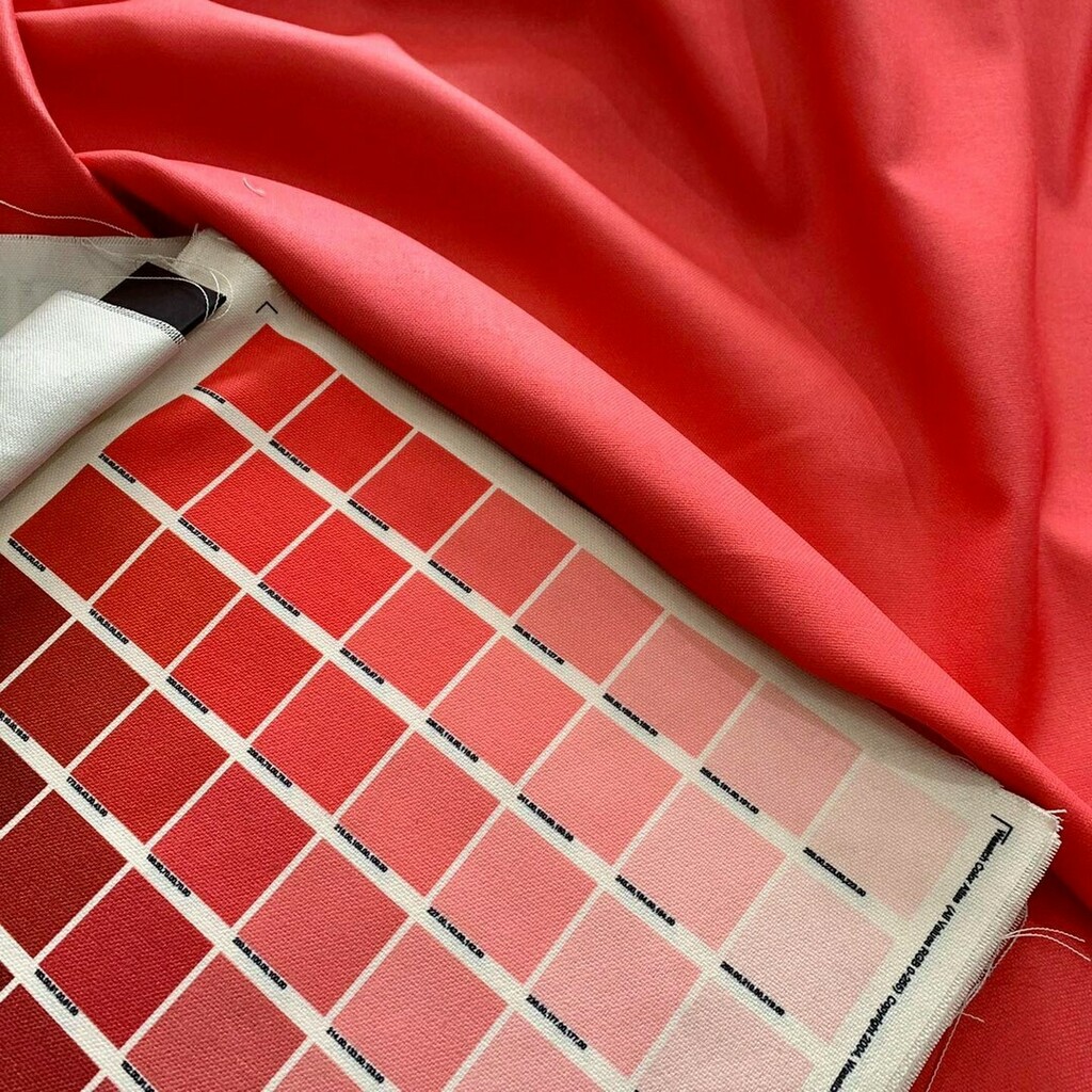 Texere's tweet photo. No encuentras el rojo exacto?? 🙃
En nuestro Show Room tenemos 3200 opciones disponibles para que encuentres el color específico para tu proyecto  #telasdecorativas #telasbogota  #telasonline #telasbogota #telasestampadas #telas #telascolombia #telasb… https://t.co/xJigsapF4u https://t.co/TivVBITjGn