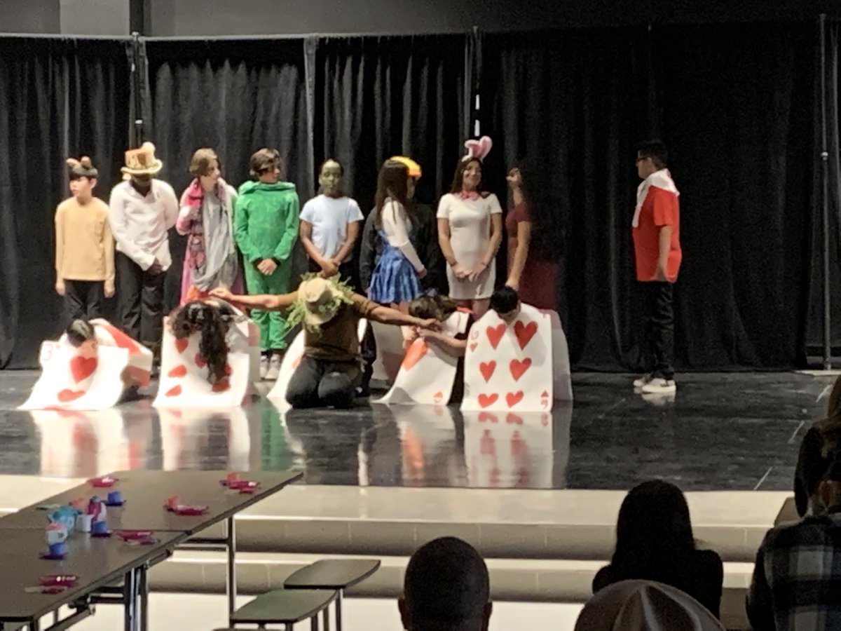 Chris_McCurry29's tweet photo. I want to say Bravo to all the students that were apart of the production of Alice in Wonderland! You were awesome tonight!! I can’t wait for you do next!! https://t.co/0tnUBM8wc1