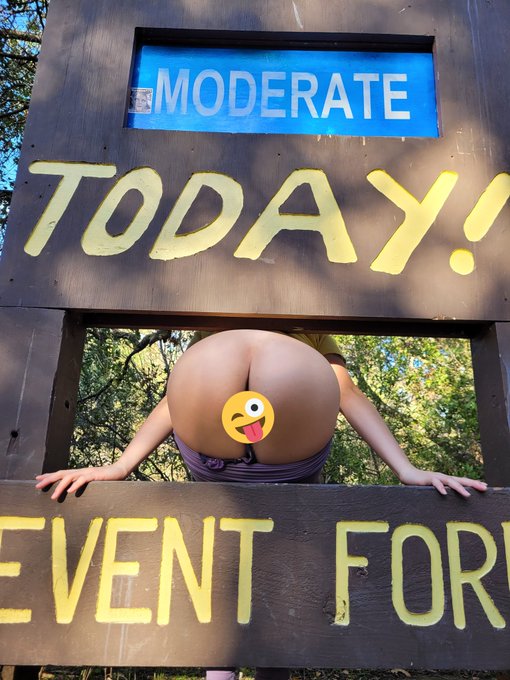 It got a little hot during my hike 🤭🍑😛🤗 New video just posted on OF https://t.co/YfEin4Bn8T<a href="/tag/pokemongo"class="tags"><span>#pokemongo</span></a>