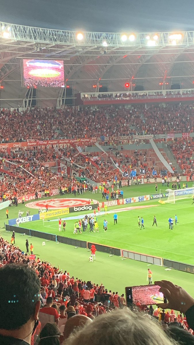 lara_lrandazzo's tweet photo. #acontecendoagora TIMINHOOOOOOOOOOOOOOOOOOOOOOOO #bbbbbbbbb https://t.co/meetzbeIlJ