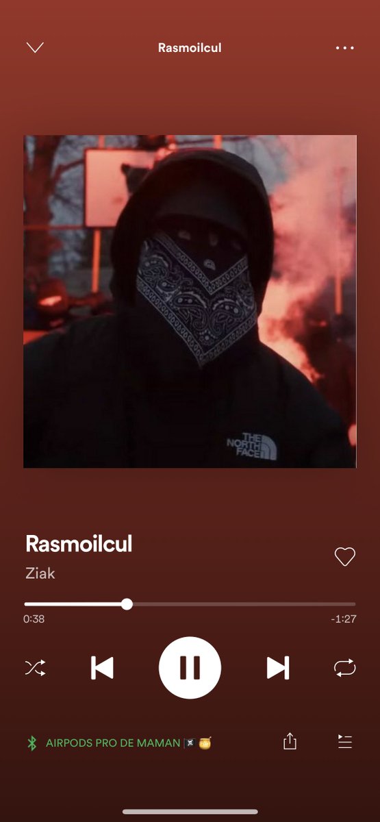 Manu_QLF's tweet image. Donc là un mec a hack le Spotify de Ziak et a decide de poster ce son AHAHAHAH JVAIS CRIEEEEER