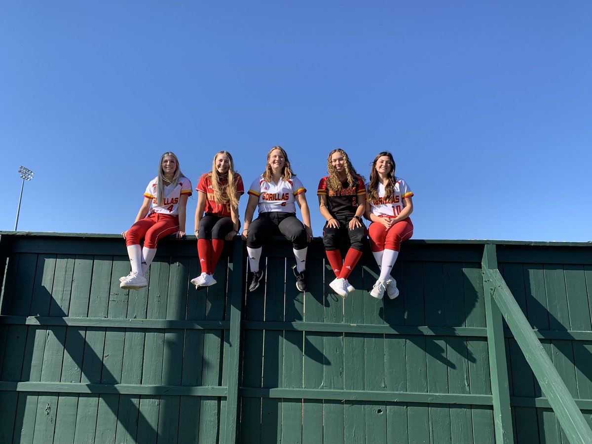 madeline_adelle's tweet photo. ❤️🦍💛 Excited for the Next 4 with y’all! #GOrillas #pittstatesoftball @Gorilla_SFB @CoachFullerPitt @CoachBradF https://t.co/qxobWPZMBN