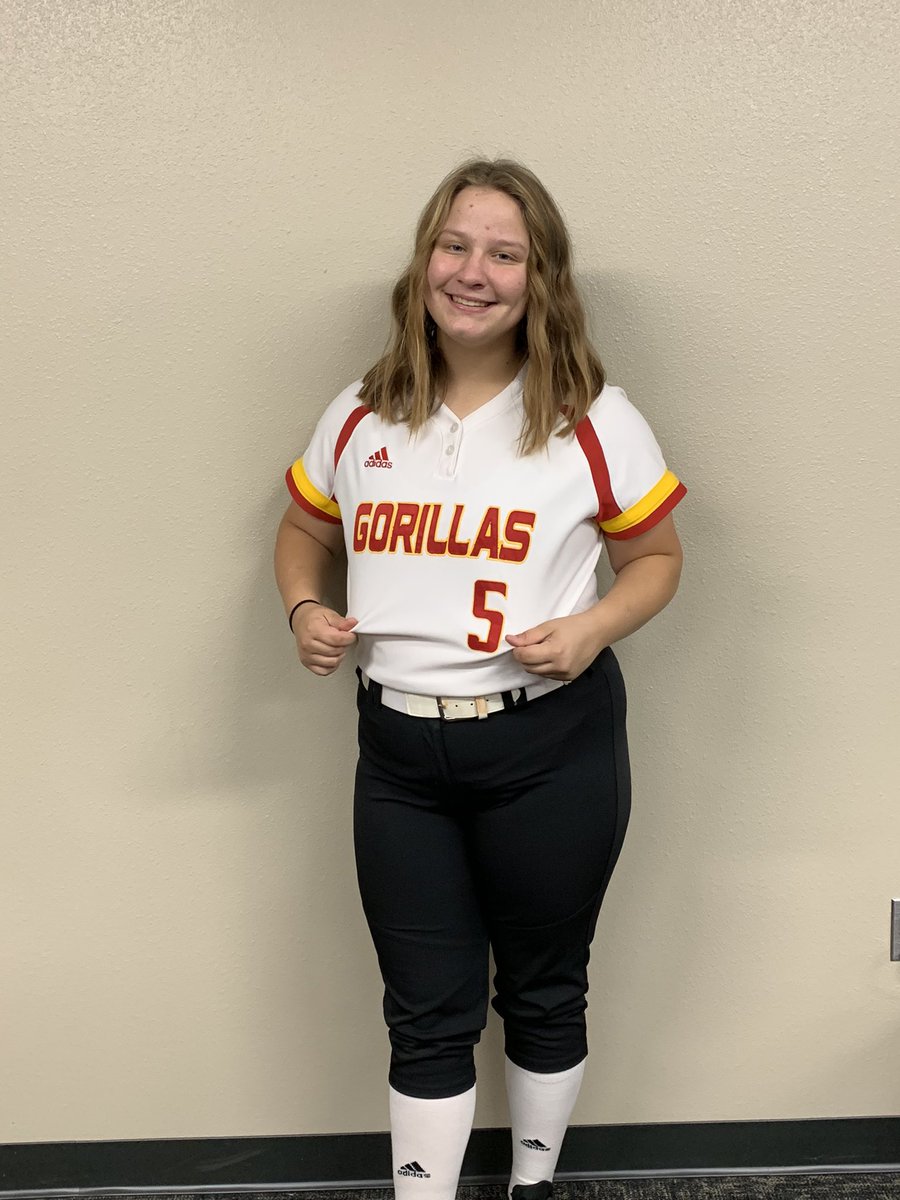 madeline_adelle's tweet photo. ❤️🦍💛 Excited for the Next 4 with y’all! #GOrillas #pittstatesoftball @Gorilla_SFB @CoachFullerPitt @CoachBradF https://t.co/qxobWPZMBN
