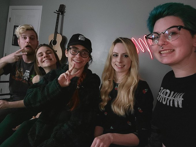 We're online tonight! <3 come see the 5some stream https://t.co/95a8jmOyVX https://t.co/Tk46oyC5U9