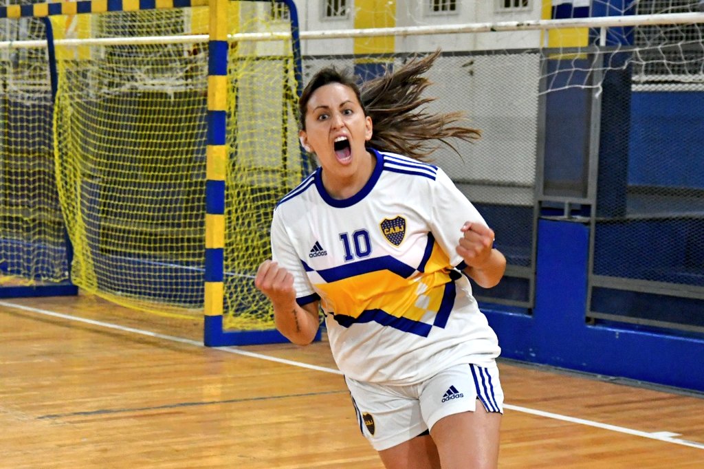 HandballBoca's tweet photo. 🔚 ¡Ganó Boca! 

🤾🏻‍♀️ #Boca 28 - 11 Círculo Devoto 

#VamosBoca 🟦🟨🟦 https://t.co/3eqHTWUdN4