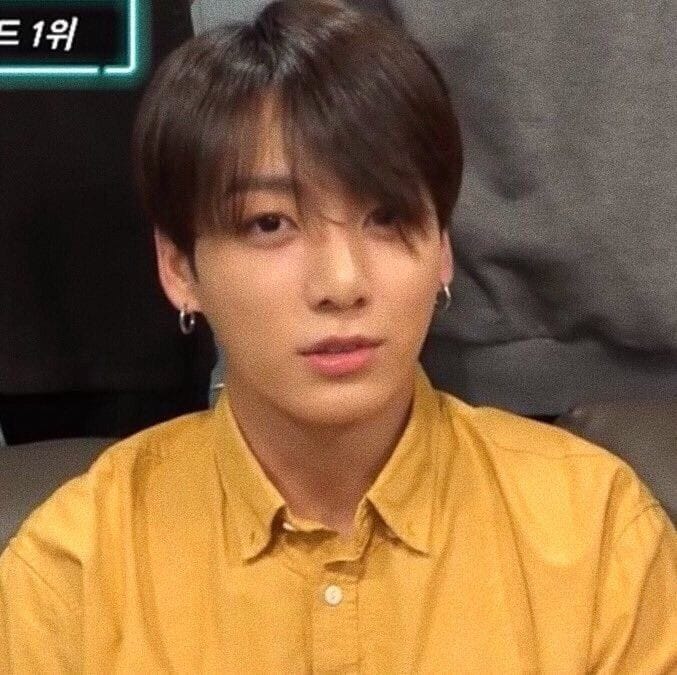 i2minkoo's tweet photo. homem mais lindo do mundo juro https://t.co/ocNcwTkxKb