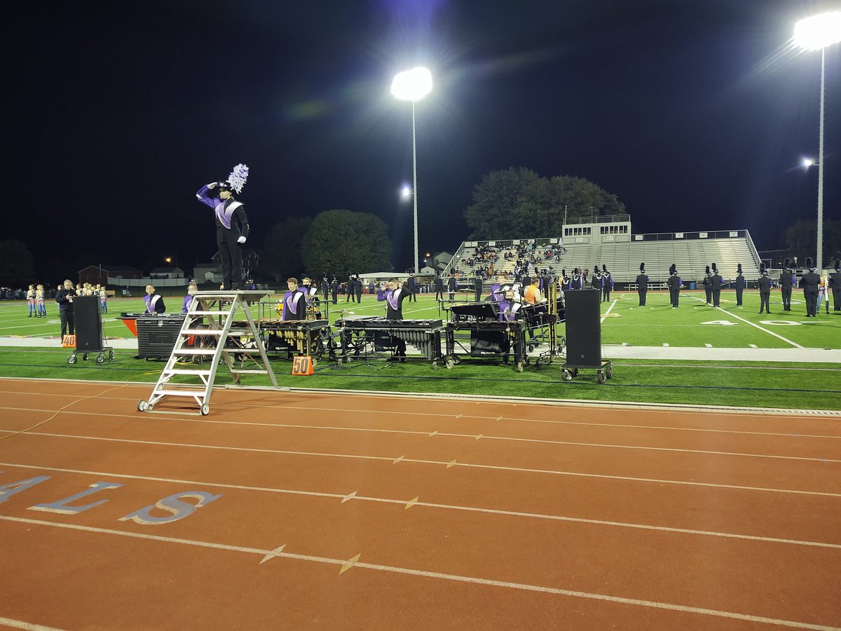 marchingNHS's tweet photo. Taking the field at New Oxford! #itstime https://t.co/aJYnJtdX4s
