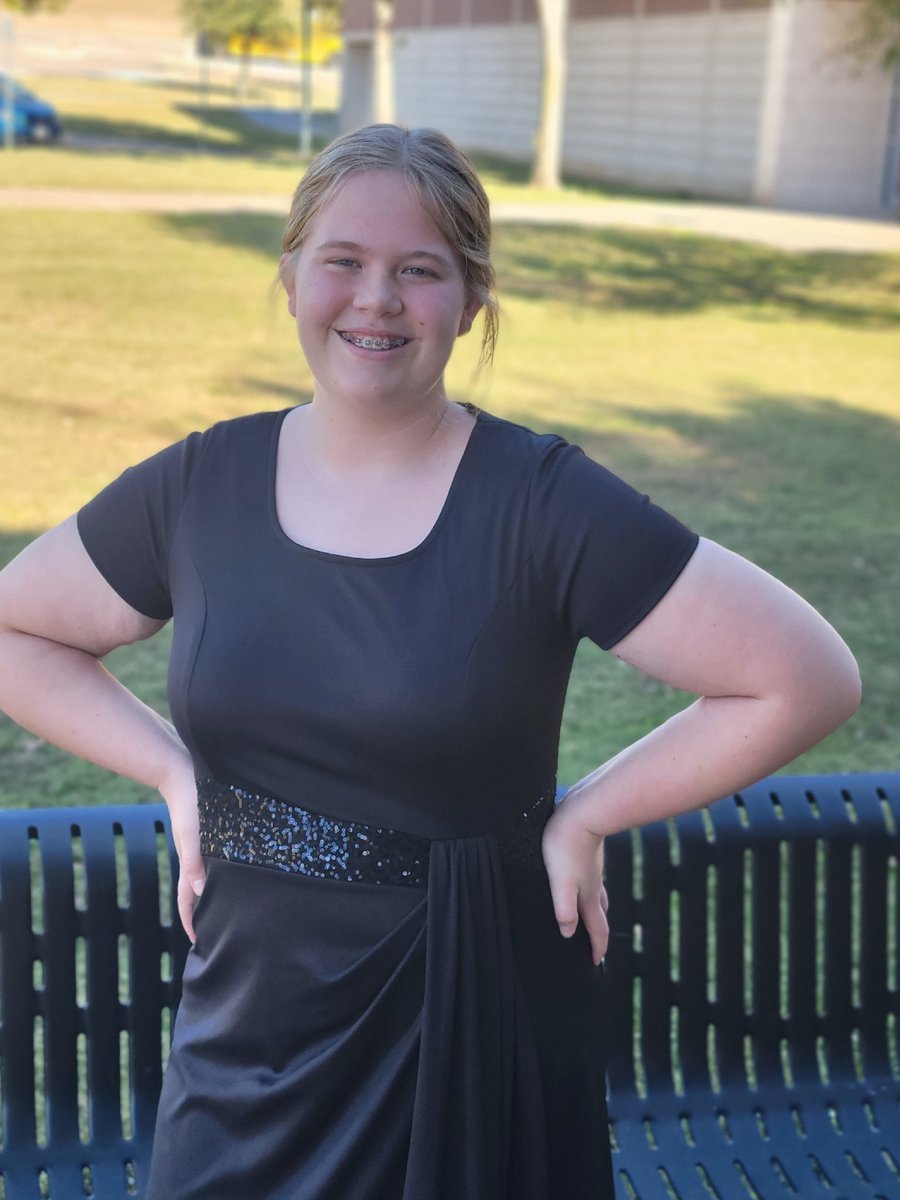 Kaleigh sang her heart out at the Region 30 MS/JH Honor Choir Concert this afternoon! She is an example of Panther Pride!!! 🖤💛🖤💛🎵🎵🎵🎶🎶
<a href="/Fossil_Hill/">Fossil Hill</a> 
<a href="/KISDFineArts/">Keller ISD Fine Arts</a>