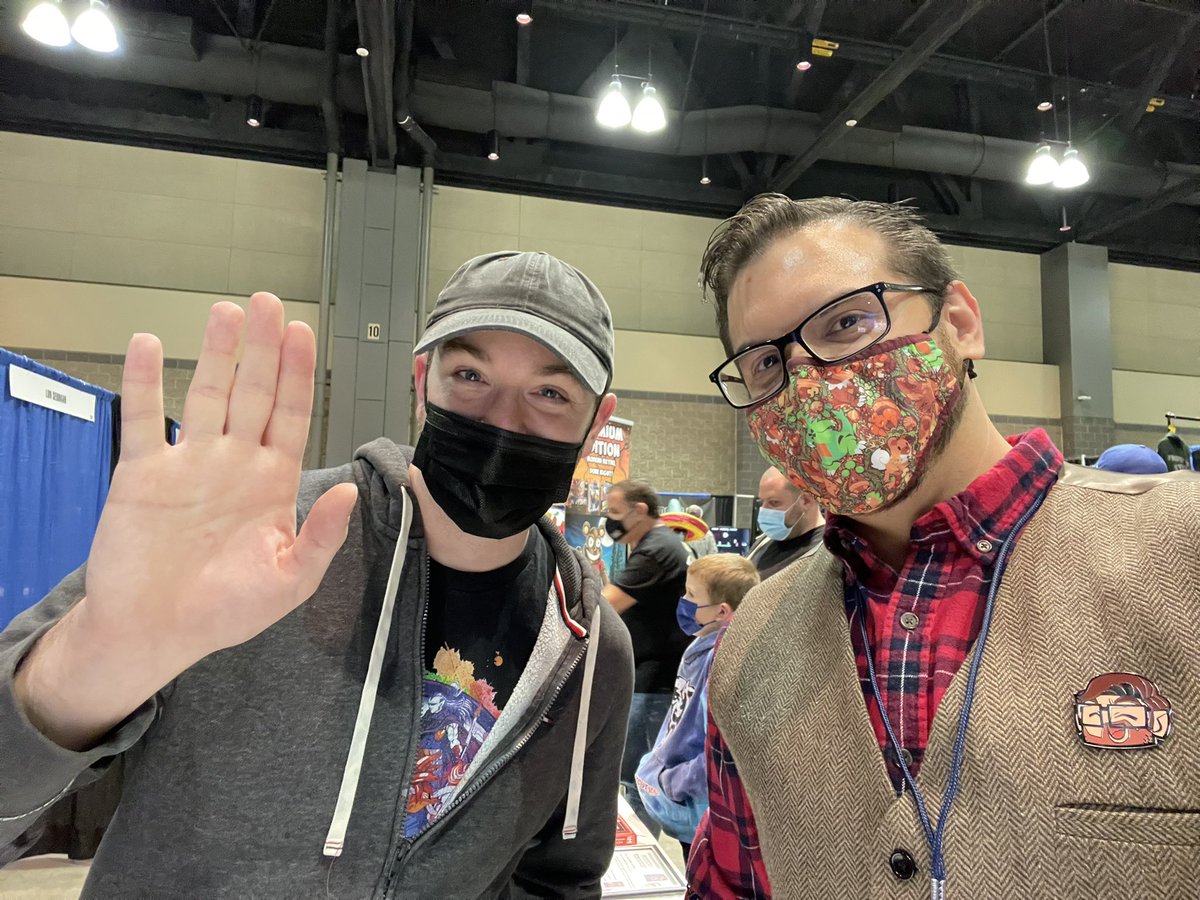 MrKevinHinkle's tweet photo. Super cool to meet @GamingHistorian &amp; @BoundaryBreak at @RetroWorldExpo 2021 in Hartford! Keep up the amazing work and thanks for chatting with me. #RetroWorldExpo #TheGamingHistorian #BoundaryBreak https://t.co/Cu27euVDAZ
