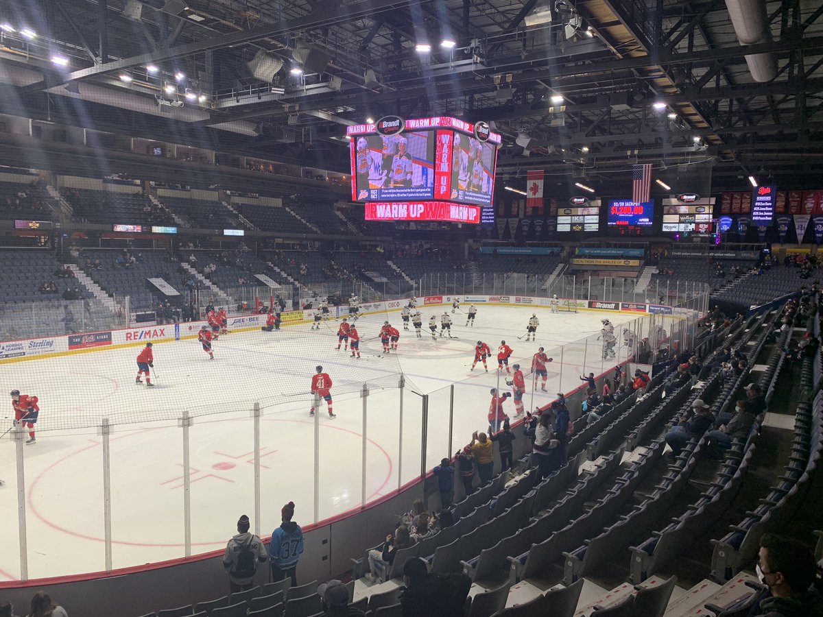 DuckMillard's tweet photo. Everywhere we go
People want to know 
Who we are
So we tell them
We are the Wheat Kings 
Mighty Mighty Wheat Kings
@bdnwheatkings the #Millards are in the house tonight in Regina. 
@DerekMillard22 @Fedeyks #Jimbo https://t.co/P4quTrj3gL