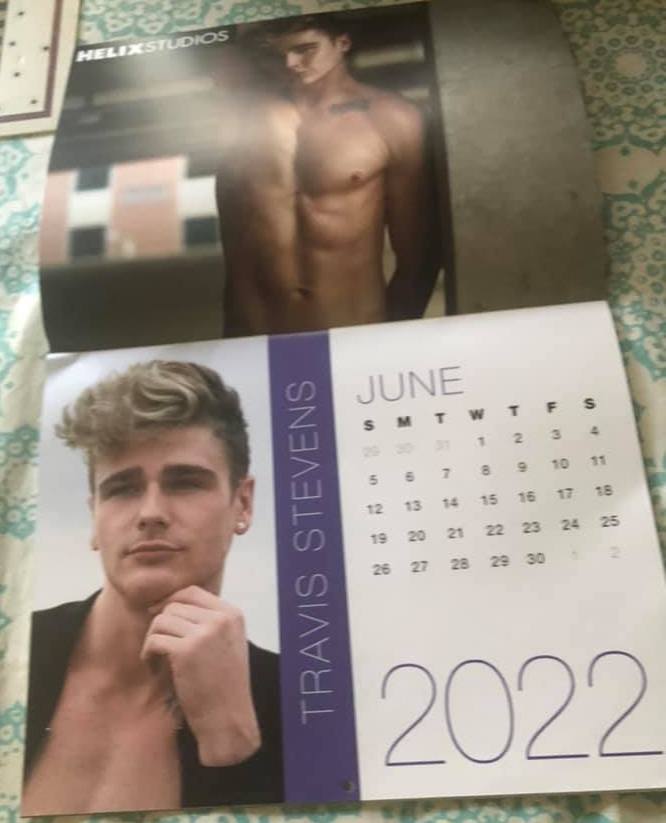 boyfetish's tweet photo. The Helix Studios Calendar is out https://t.co/Ijy2OH0YBj π¦ #Twinkmodels #HelixBoys https://t.co/AE7x3hJY0v