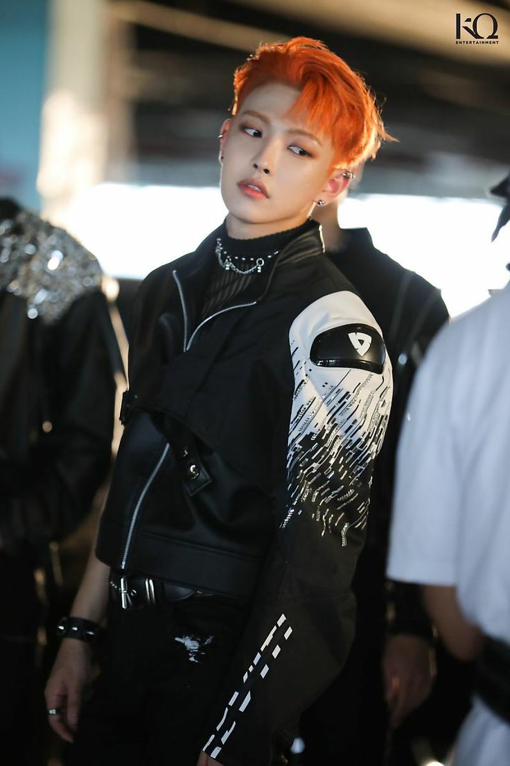 atzdlbw's tweet photo. eyes on him!

#MAMAVOTE #ateez @ATEEZofficial 

(rt and drop ur votes too so i can rt) https://t.co/FMampKBIXV