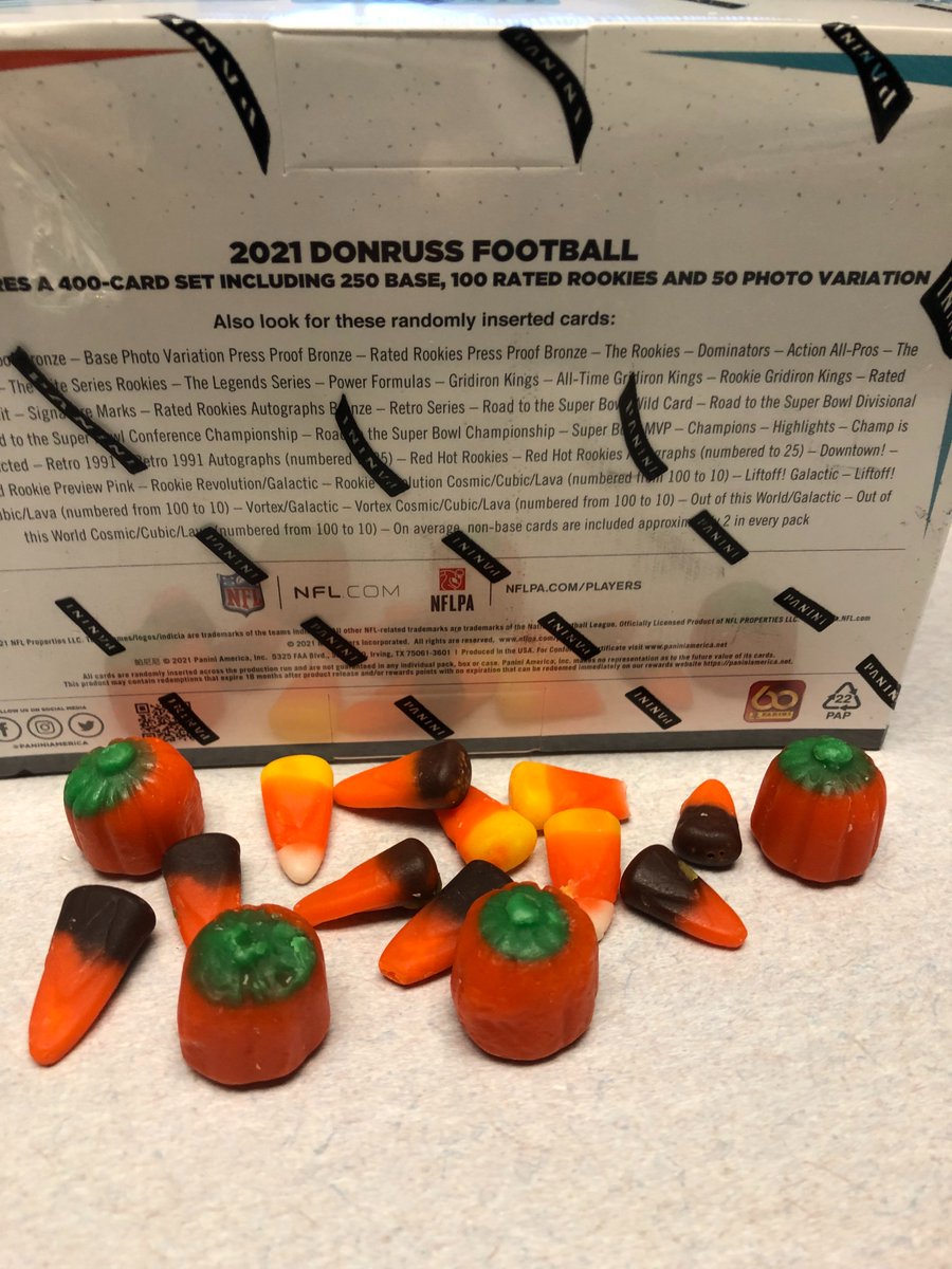 TheBreakerBoyz's tweet photo. ๐จBOX ALERT๐จ2021 Panini Donruss NFL Mega Box @PaniniAmerica @NFL The team is going to continue their hunt for the Amazing Downtown cards! #ByBB #collector #collectors #collection #TradingCards #SportsCards #Cards #panini #YouTuber #investors #Downtown https://t.co/HHhuiQgPgU