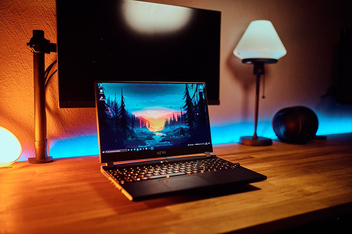 AorusOfficial's tweet photo. Work mode on with AERO 15 OLED and the best color accuracy. 👉https://t.co/u94DNeFD4L

📷: dgtlcraft postproduction

#AERO #PerformanceAboveAll #CreatorLaptop https://t.co/kYeYYpmX3j