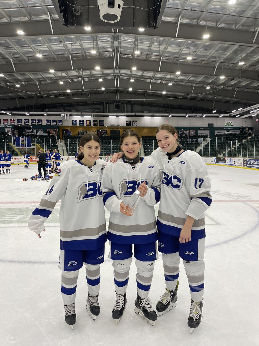 Congrats the Gillian Lapierre, Aynsley D’Ottavio, Vienna Rubin and the rest of Team BC on bringing home Gold at the Western Regional Womens U18 Championships! 🥇🏆🎉