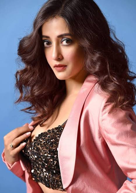 BollyMemories's tweet image. #HappyBirthdayRaimaSen 🌺🌹