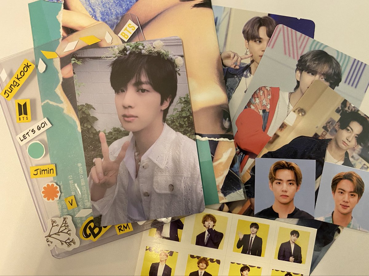 seokjinspree's tweet photo. prio pc is home! 😭 thank you so much for offering this to me @kookiecartz 🥺 literally the fastest transaction i've experienced, it didn't even take a day 🤍 thanks for packing it well & for the nice freebies too 🥰 hoping for more transactions in the future! #kcartzproof https://t.co/vRQTybCPIk