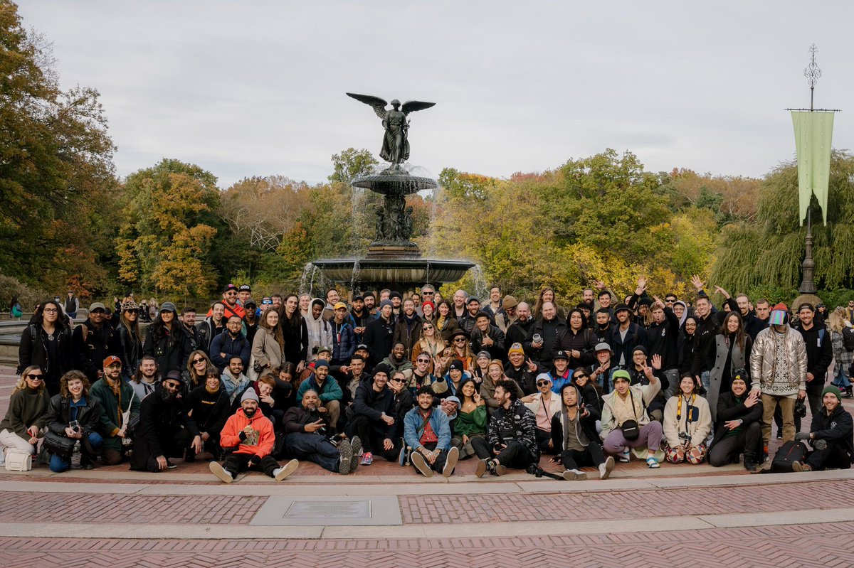 YVR_Trader's tweet photo. #nftphotography legends converge in Central Park during @NFT_NYC …..will cherish this photo and the memories. https://t.co/0FQi8I6kl6