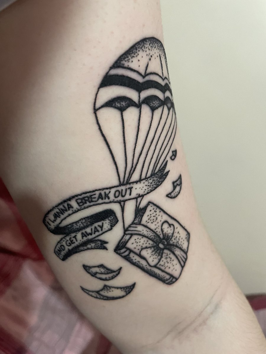 here it is, my <a href="/NeckDeepUK/">Neck Deep</a> tattoo ☺️🤍