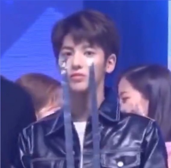 huihyun_0202's tweet photo. #MAMAVOTE #txt 
울먹거리면서 수상 소감 얘기 하는 투바투 보고 싶으면 알티 누르고 가 https://t.co/GP40TTOXJF