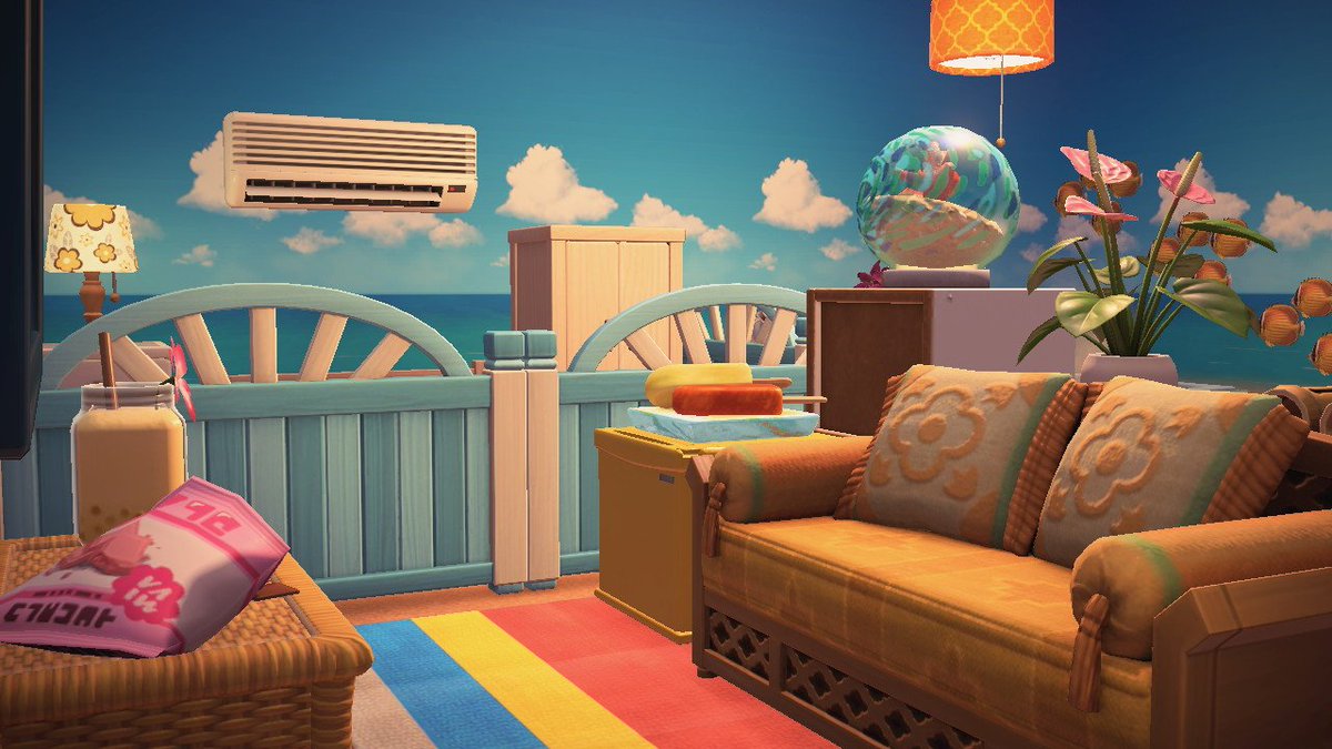 whoguru5's tweet photo. Made a vacation home for one of my villagers thought it looked nice. https://t.co/8Fgv9QkeCg