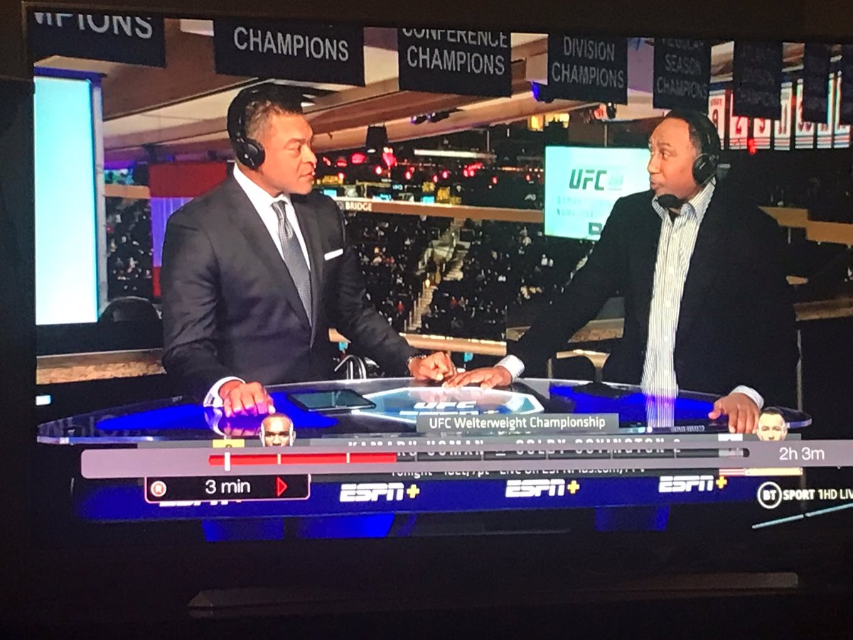 What the heck is going on?? Who the hell are these guys?! The bloke on the right?! Shocking! Omg <a href="/ufc/">UFC</a> lose this guy. #UFC268