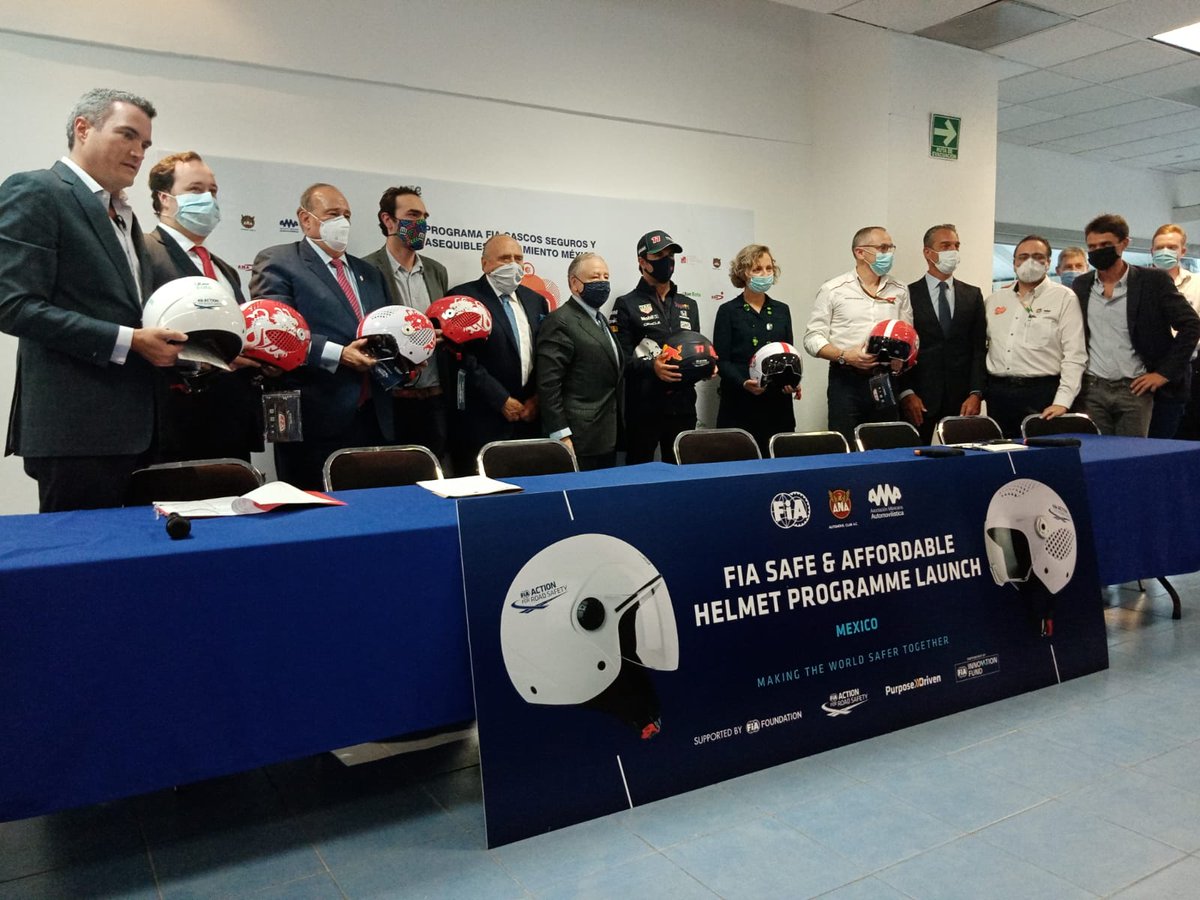 ANASeguros's tweet photo. Usemos un casco certificado que nos proteja en cada uno de nuestros viajes en #moto. Nos unimos a la campaña #MiSeguridadEnMoto  contando con la presencia del Presidente de la #FIA, de @SChecoPerez y representantes como #CruzRoja  ¡Suerte a Sergio Perez mañana! #TeamChecoMEXICO https://t.co/XsgUSj1niP