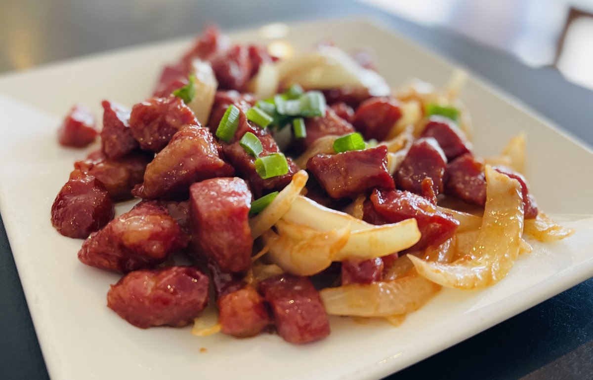 FoodPosse's tweet photo. Smoked meat is one of the best pupus... so good with a beer! Unwind with us at @brickovenpizza_oahu in @kaneohebaycenter. https://t.co/G8kaVJkSJm