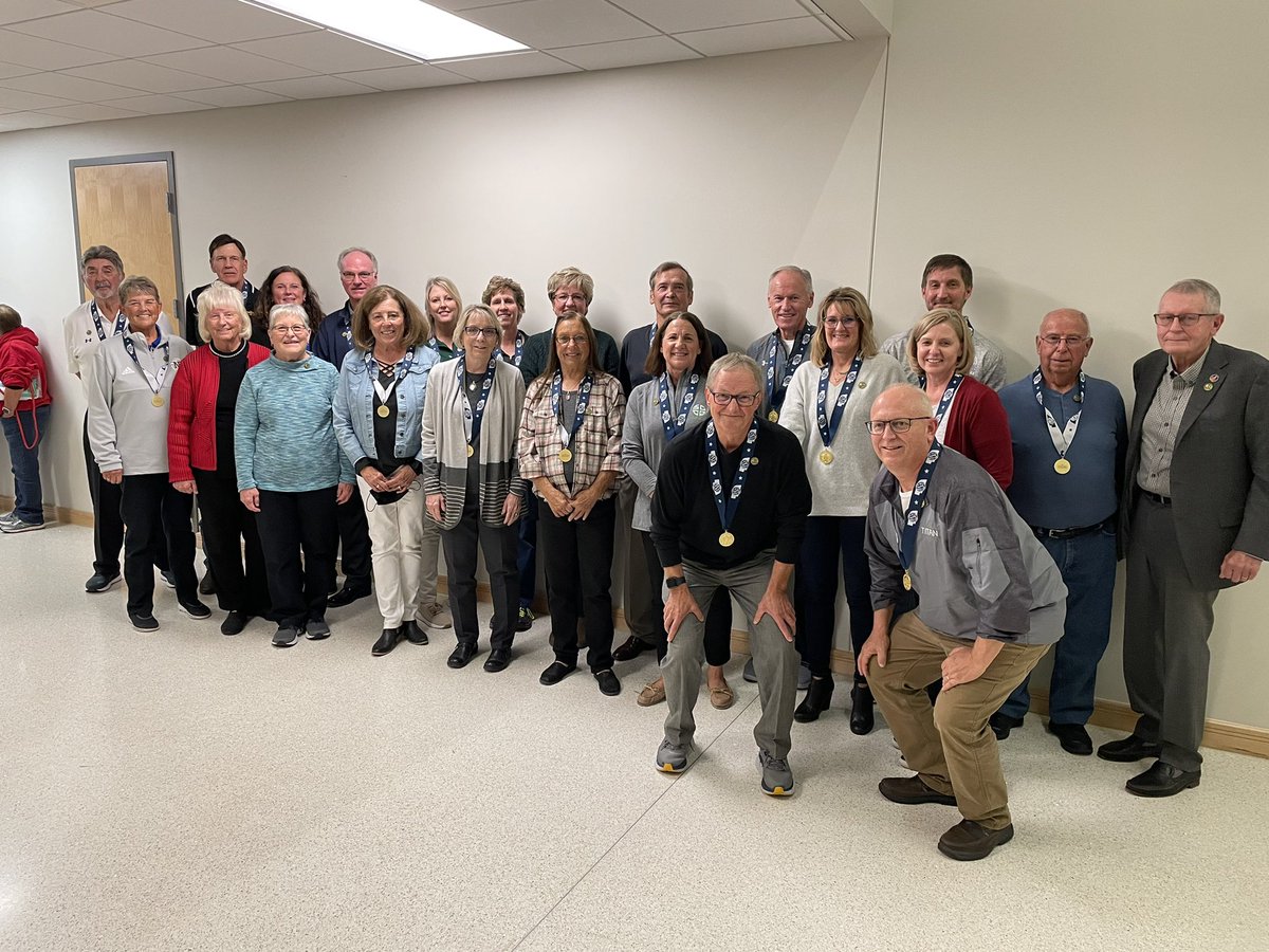nsaahome's tweet photo. THANK YOU to our 50th anniversary gold medal champions who have dedicated their time &amp; their service to high school volleyball in Nebraska! #NSAA50YearsintheMaking #nebpreps https://t.co/pc1KTfcnmd