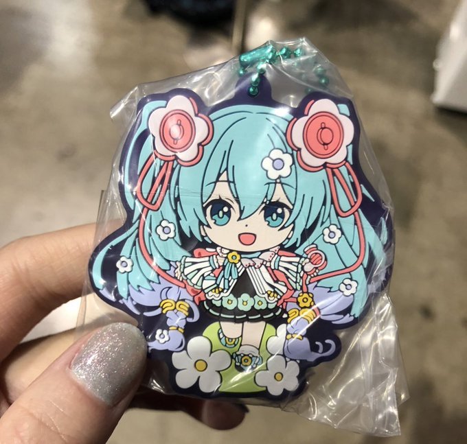 ■昨日のマジミラまとめ🧩
・マジミラ初参加!
・フォロワーさんと会えた!&名刺交換できた!
・初音ミクは神であったと再確認!
・帰りに寄った船橋ららぽっぽで京都で食べた牛カツ屋さん発見!
・ららぽっぽでネコチャン3匹目お迎え!!

昨日はめちゃくちゃ内容が濃い日になりました🙂🙂🙂 