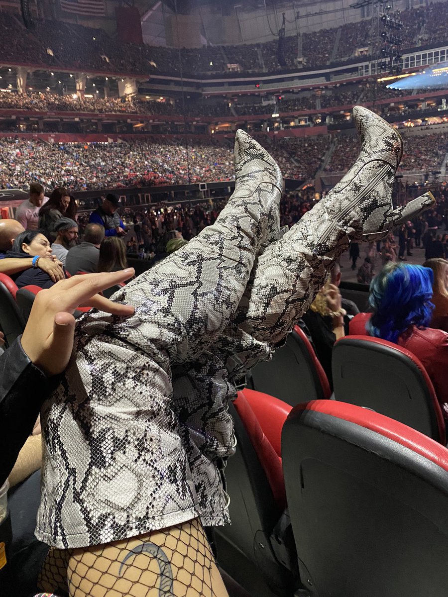OnyxKimx's tweet photo. Who’s going to be the first boy to lick my boots clean from the Metallica concert once I’m home? 

Sloppy boys only 😜👅💦 https://t.co/cv7zaEp9At