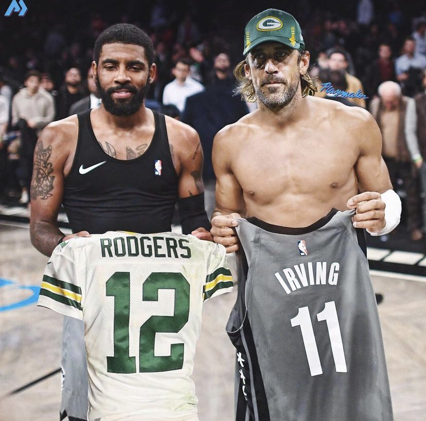 makenossense's tweet photo. it’s bigger then black and white ✊🏽 https://t.co/HMTJOeBL0N