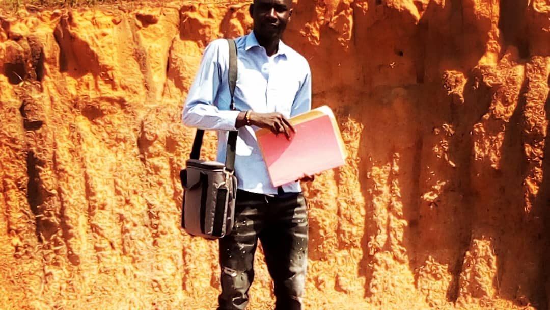 BabaIssDrammeh's tweet photo. Somewhere in the Rural Gambia; Survey on Gravel Mining—Environmental Approval Condition.
November 6th, 2021
#Community_Service! https://t.co/ZLn1ixQJZI