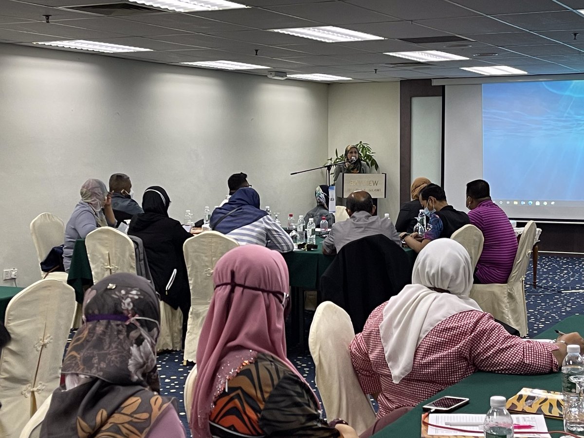 redcodegenx's tweet image. Bengkel Hala Tuju &amp;amp; Pembentukan Pelan Strategik JBSN 2021-2025 telah berlangsung bagi menyediakan dokumen yang dapat menjadi rujukan dan panduan pelaksanaan tindakan dalam tempoh 5 tahun secara sistematik dan bersepadu

#TeamJBSN
#BeliaSejahtera
#SukanUntukSemua
#KeluargaMalaysia