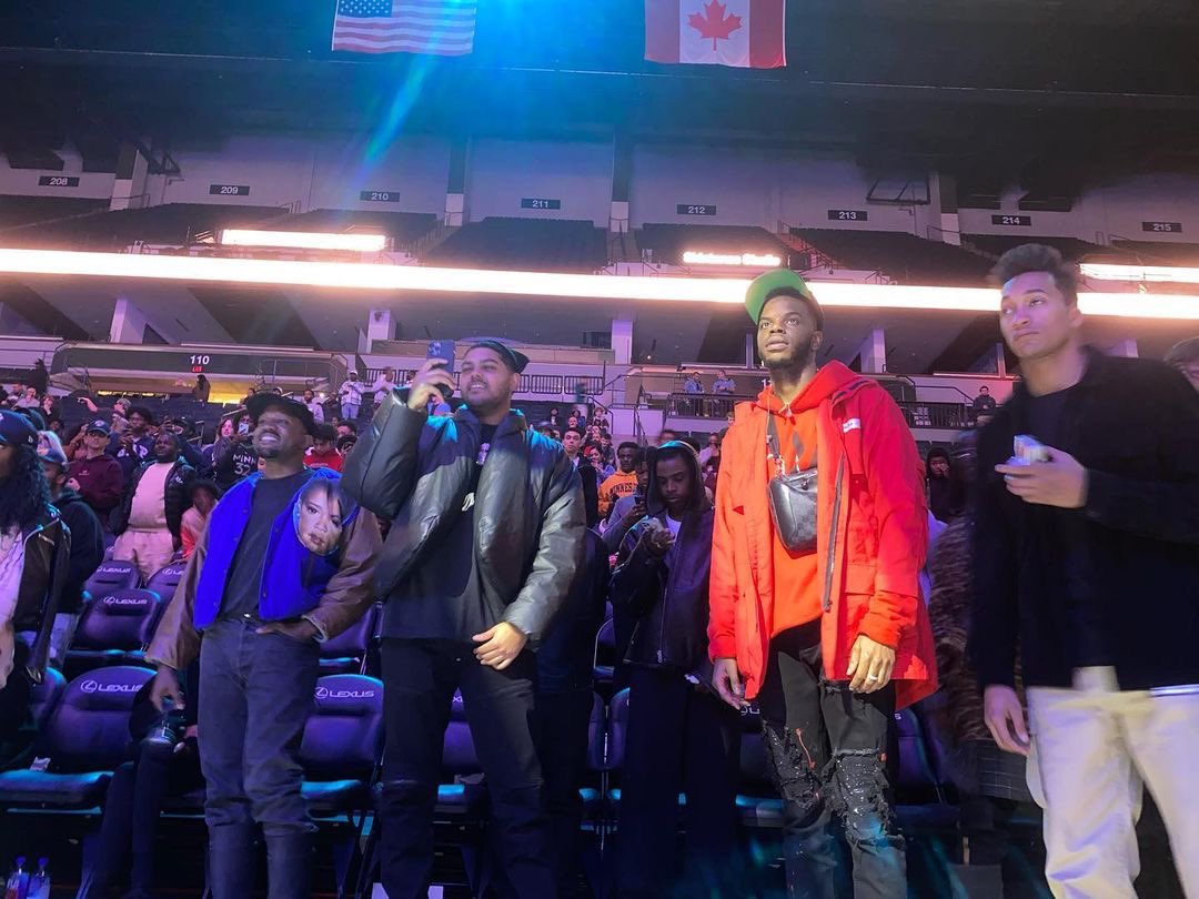 parisaintshop's tweet photo. Ye with @JustinLaboy &amp; @JalexKnows at the DONDA Academy game in Minneapolis, MN tonight (11.6.21) https://t.co/81q4qJL1pi