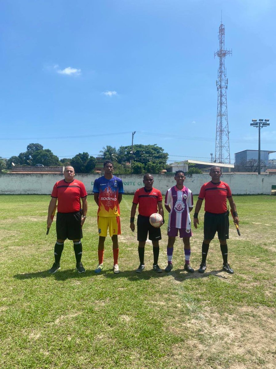 ParqueIpanemaFC's tweet photo. Quando acabam os adversários... e só nos resta enfrentar a nós mesmos. 

Parque Ipanema #geração2004 1 X 0 Parque Ipanema  #Geração2005

4ª rodada Baixada Cup Sub-17 https://t.co/Y6U8ao5hTb