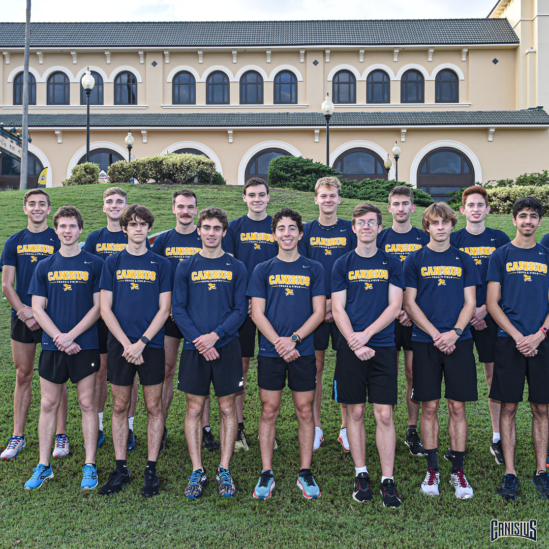 GriffsRun's tweet photo. Florida flicks. 📸

#Griffs | #MAACXC https://t.co/QBF3lbitDM