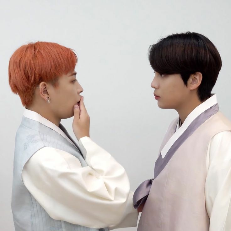 happy birthday to the best leader!!

HAPPY HONGJOONG DAY
#MAMAVOTE #ateez <a href="/ATEEZofficial/">ATEEZ(에이티즈)</a>
#AllEyesOnHongjoong 
#영원한_캡틴_홍중데이