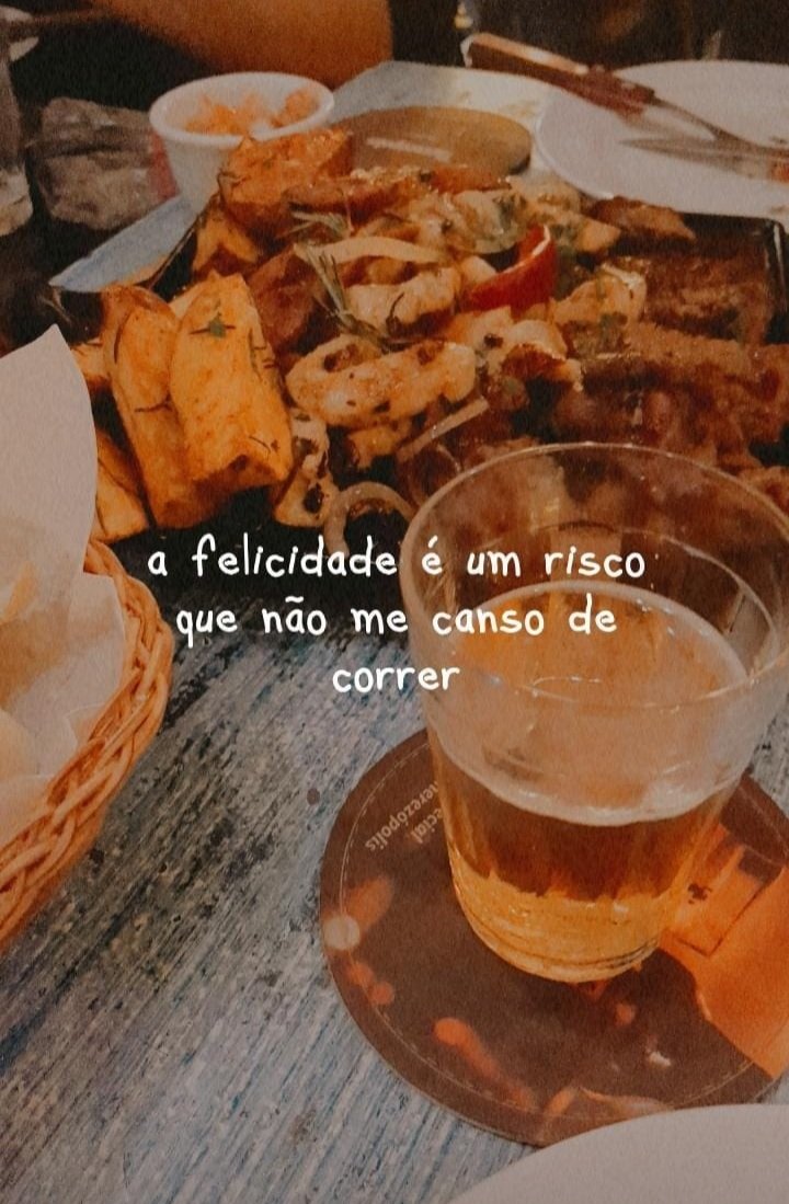 Giuliabalde1's tweet photo. Tudo pra mim... cervejinha tá ok, porçãozinha tá ok, fds tá ok hahaha https://t.co/RxCI0M15Pp