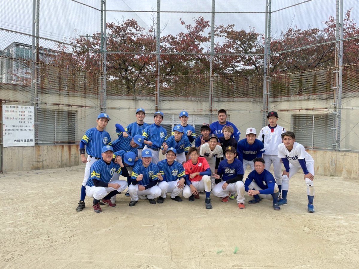 OCalbee's tweet photo. 11/6 vs宮川組さん
試合結果
8-7 サヨナラ勝ち🔥
序盤、一挙5得点を奪われましたが、平田、三木、三浦の継投で守備からリズムを作り、終盤同点に追いつき、黒松のサヨナラタイムリーで勝つことができました！

勝負強さを出すことのできた試合でした。
宮川組の皆さんありがとうございました！ https://t.co/SMS6OYv23C