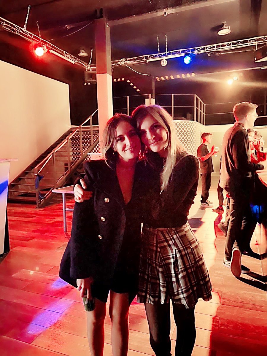 Mayichii's tweet photo. Una de mis personas favoritas en el mundo 💜 @IamCristinini https://t.co/MBTKXY6Rdc