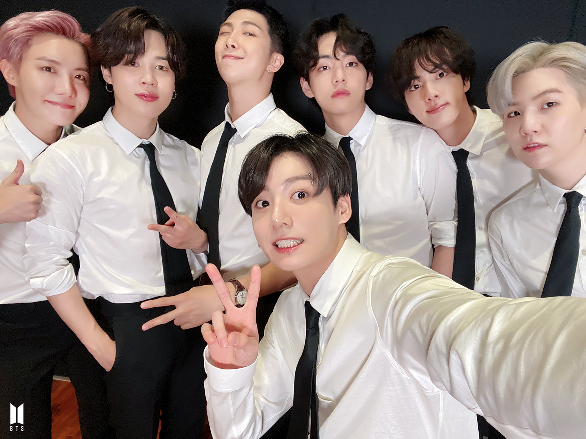 BTS 防弾少年団