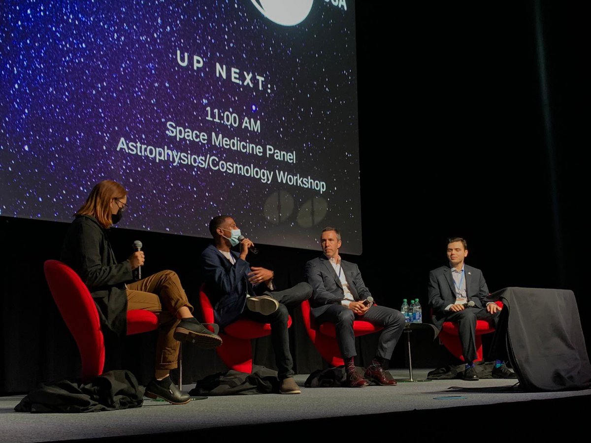 astro_steph's tweet photo. I had the amazing opportunity to moderate the Mission to Mars panel! https://t.co/G9cg5xfANS